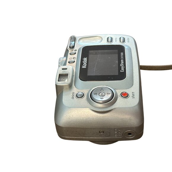 Kodak EasyShare CX7330 Digital Camera 3.1 MP Silver With Carry Strap & 128MB SD - Picture 6 of 8